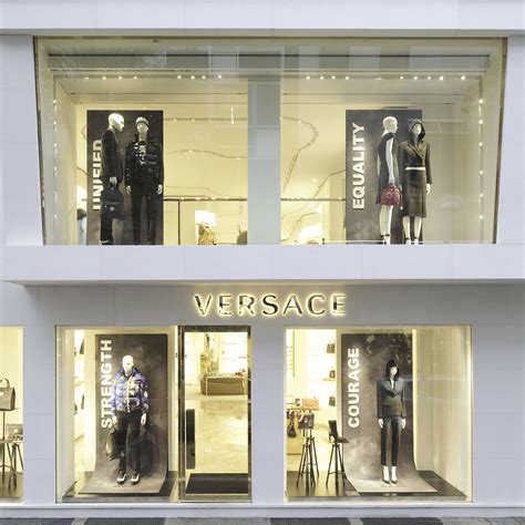 versace frankfurt am main|Versace Frankfurt Göethestrasse .